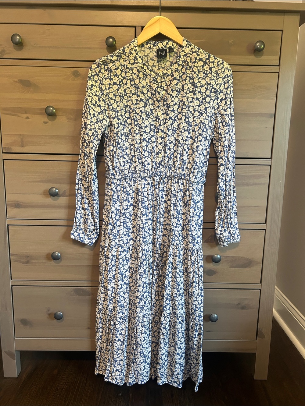 GAP Navy and White Floral Long Sleeve Midi Dress